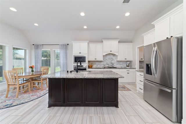 3503 Austen Court, Iowa Colony, TX 77583