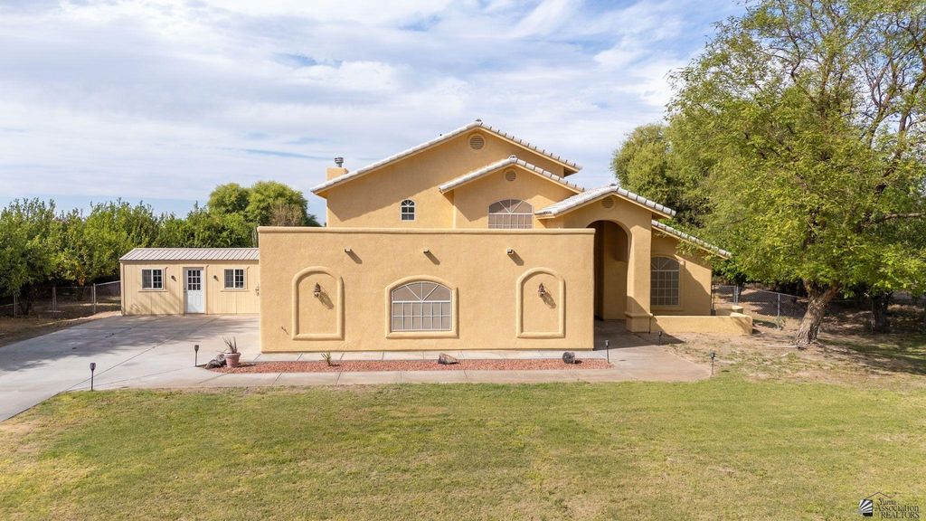 5236 E County 13 St, Yuma, AZ 85365