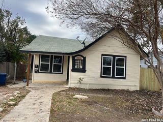2215 N Elmendorf, San Antonio, TX 78201