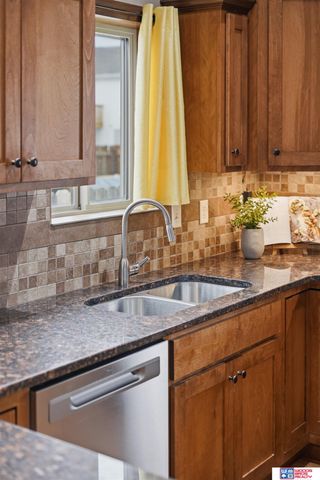 1631 Torreys Drive, Lincoln, NE 68521