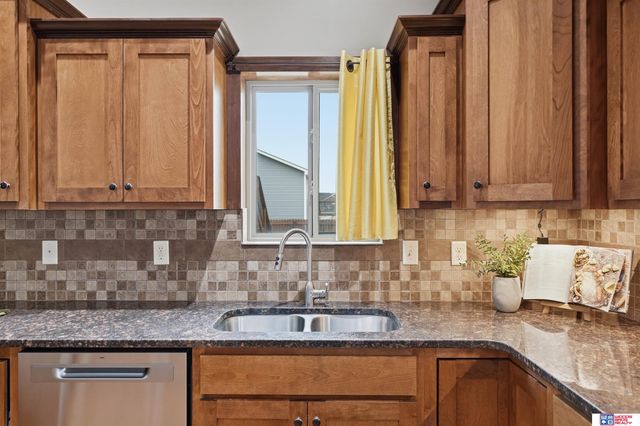 1631 Torreys Drive, Lincoln, NE 68521