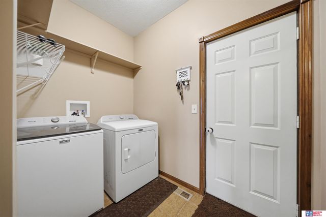 1631 Torreys Drive, Lincoln, NE 68521