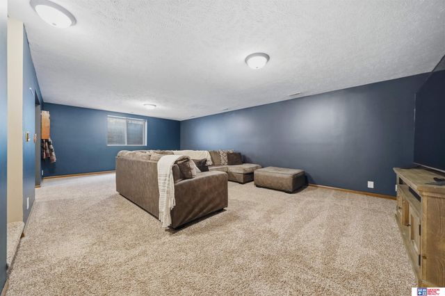 1631 Torreys Drive, Lincoln, NE 68521