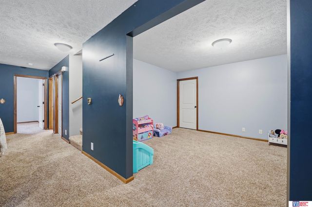 1631 Torreys Drive, Lincoln, NE 68521