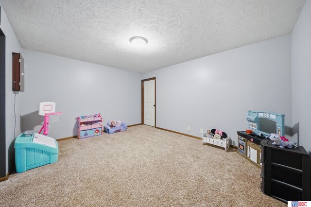 1631 Torreys Drive, Lincoln, NE 68521