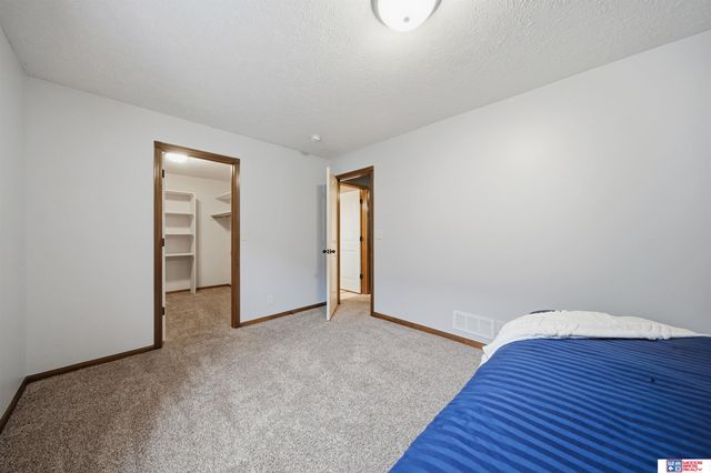 1631 Torreys Drive, Lincoln, NE 68521