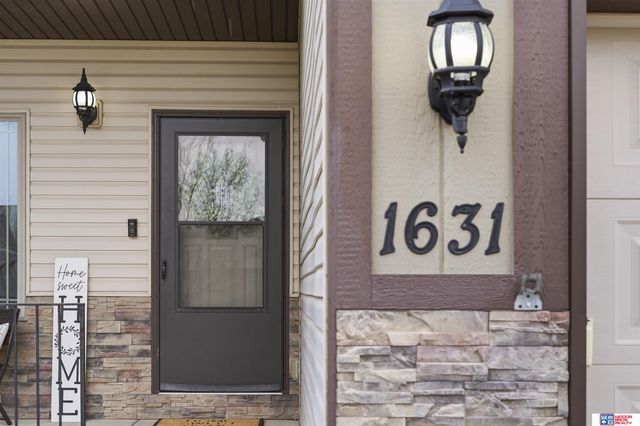 1631 Torreys Drive, Lincoln, NE 68521