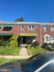 906 MASEFIELD RD, Baltimore, MD 21207