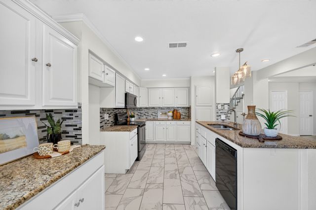 825 Foxwood Lane, Wylie, TX 75098