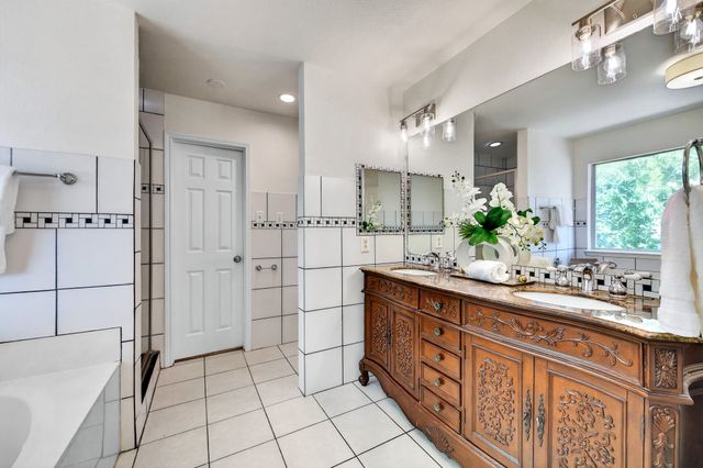 825 Foxwood Lane, Wylie, TX 75098