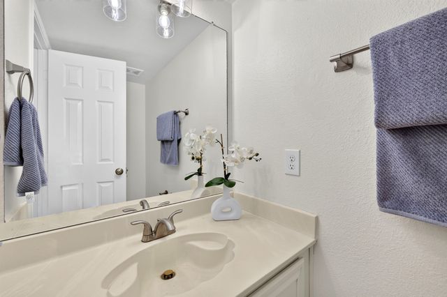 825 Foxwood Lane, Wylie, TX 75098