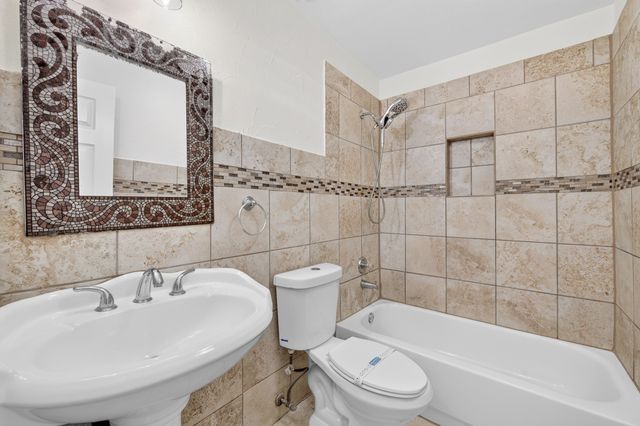 825 Foxwood Lane, Wylie, TX 75098