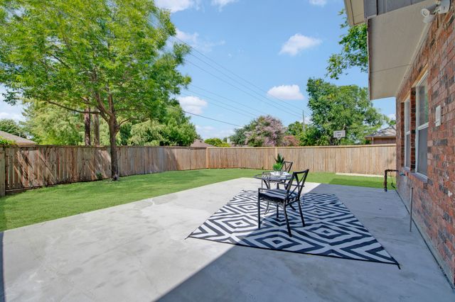 825 Foxwood Lane, Wylie, TX 75098