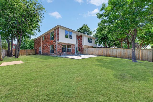 825 Foxwood Lane, Wylie, TX 75098