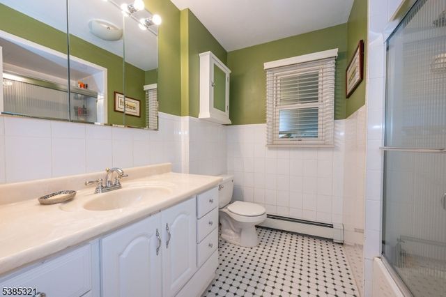 89 Chatham Ave, Paterson City, NJ 07502