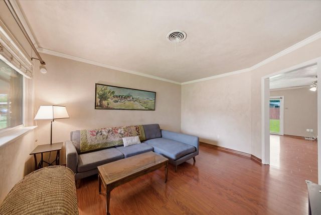 5506 Cheshire Lane, Houston, TX 77092
