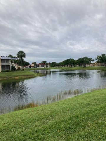 116 Lake Barbara Drive, West Palm Beach, FL 33411