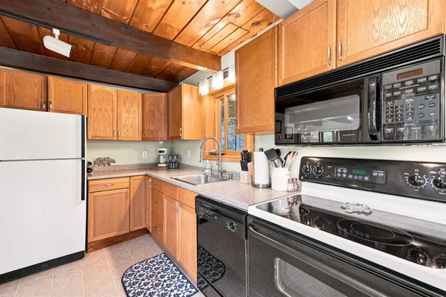43 Eidelweiss Drive, Madison, NH 03849