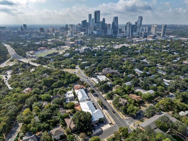 1208 Enfield RD 206, Austin, TX 78703