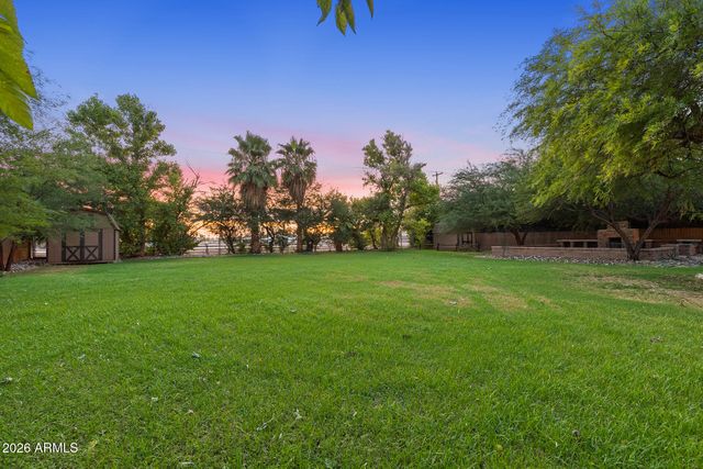 1806 S LOS ALAMOS --, Mesa, AZ 85204