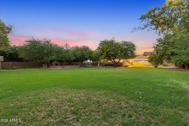 1806 S LOS ALAMOS --, Mesa, AZ 85204