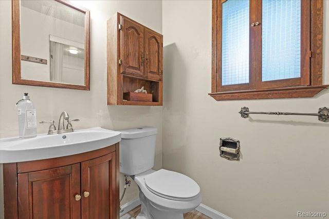 60023 Trailwood Street, Washington Township, MI 48094