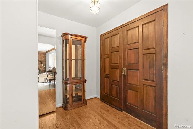 60023 Trailwood Street, Washington Township, MI 48094