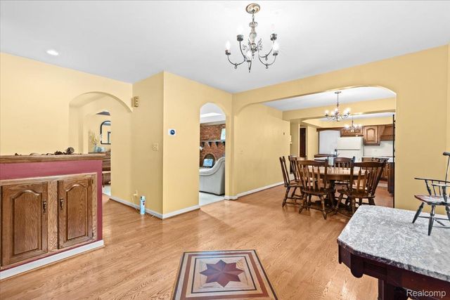 60023 Trailwood Street, Washington Township, MI 48094