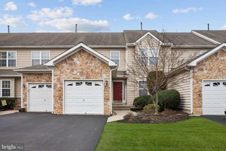 16 HOGAN WAY, Moorestown, NJ 08057