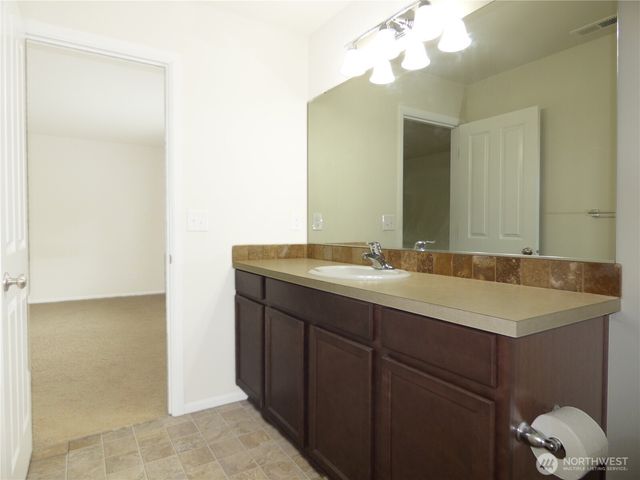 2720 13th Avenue NW, Puyallup, WA 98371