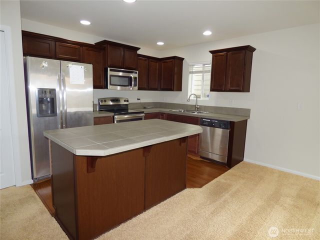 2720 13th Avenue NW, Puyallup, WA 98371