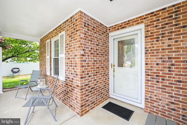 34 FAIRFAX DR, Mt Laurel, NJ 08054