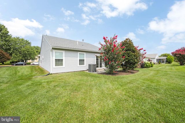 34 FAIRFAX DR, Mt Laurel, NJ 08054