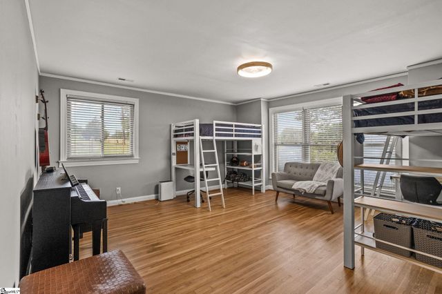 9401 Old White Horse Road, Greenville, SC 29617