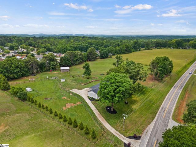 9401 Old White Horse Road, Greenville, SC 29617