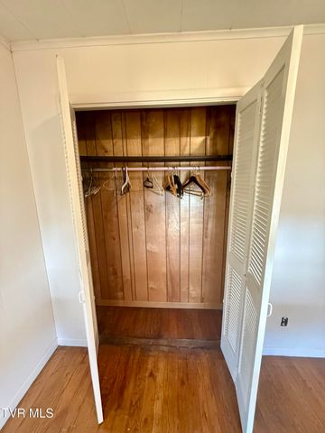 11446 Bedford Road, Coeburn, VA 24230