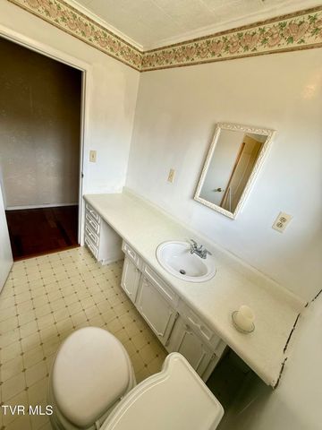 11446 Bedford Road, Coeburn, VA 24230