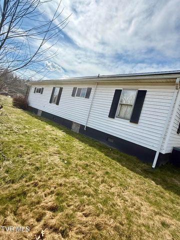 11446 Bedford Road, Coeburn, VA 24230