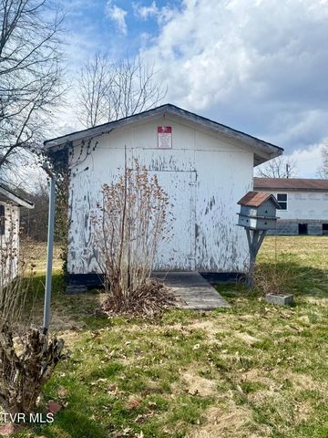 11446 Bedford Road, Coeburn, VA 24230