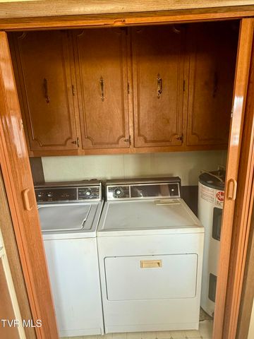 11446 Bedford Road, Coeburn, VA 24230