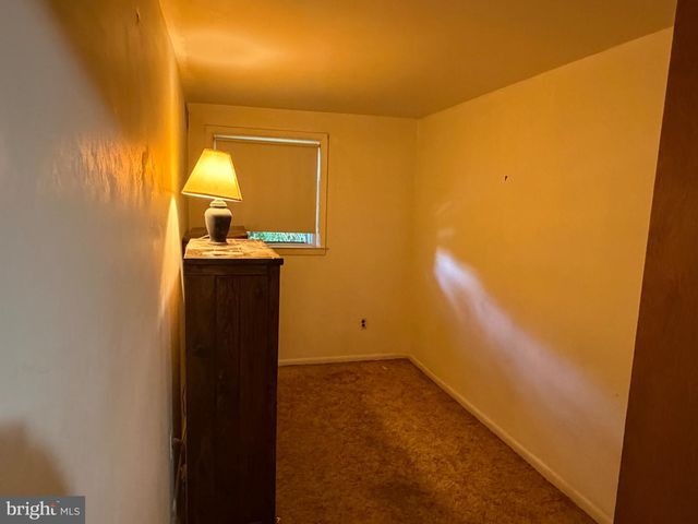 821 BEECH RD, Wallingford, PA 19086