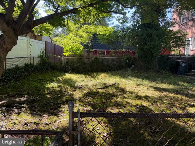 821 BEECH RD, Wallingford, PA 19086