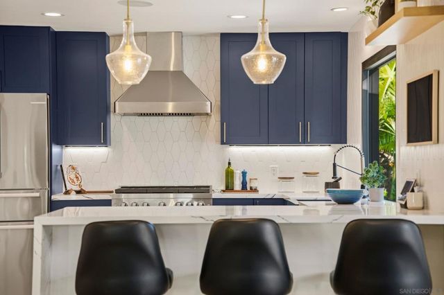 965 Home Ave, Carlsbad, CA 92008