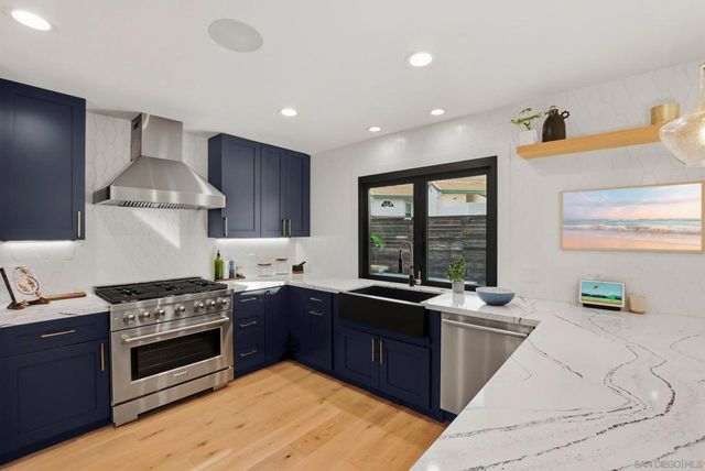 965 Home Ave, Carlsbad, CA 92008