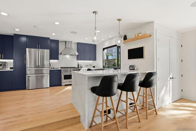 965 Home Ave, Carlsbad, CA 92008