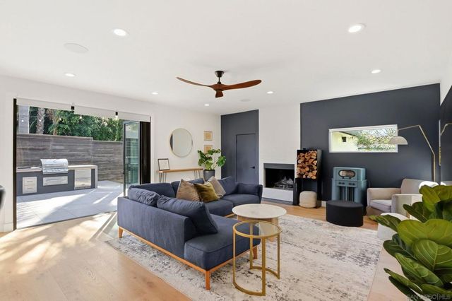 965 Home Ave, Carlsbad, CA 92008