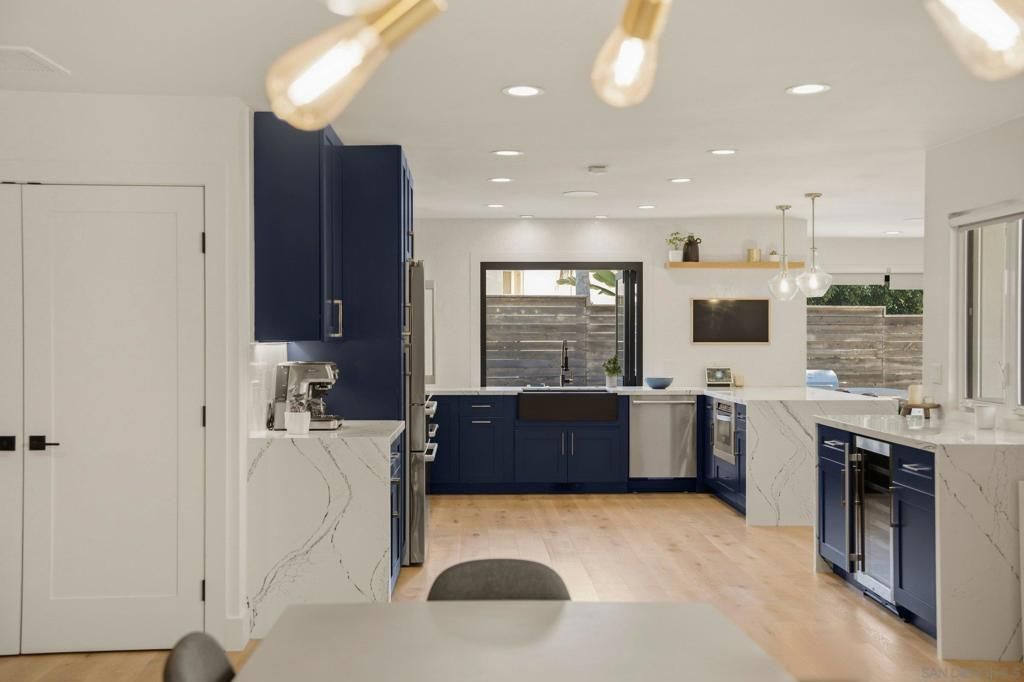 Image 16 of property listing at 965 Home Ave, Carlsbad, CA 92008