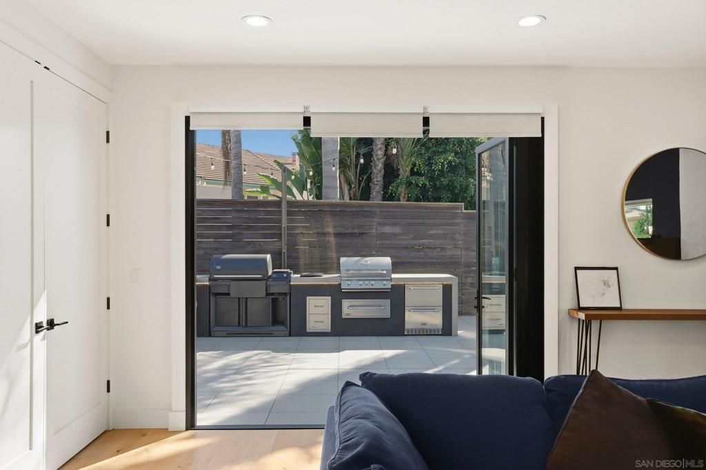 Image 31 of property listing at 965 Home Ave, Carlsbad, CA 92008