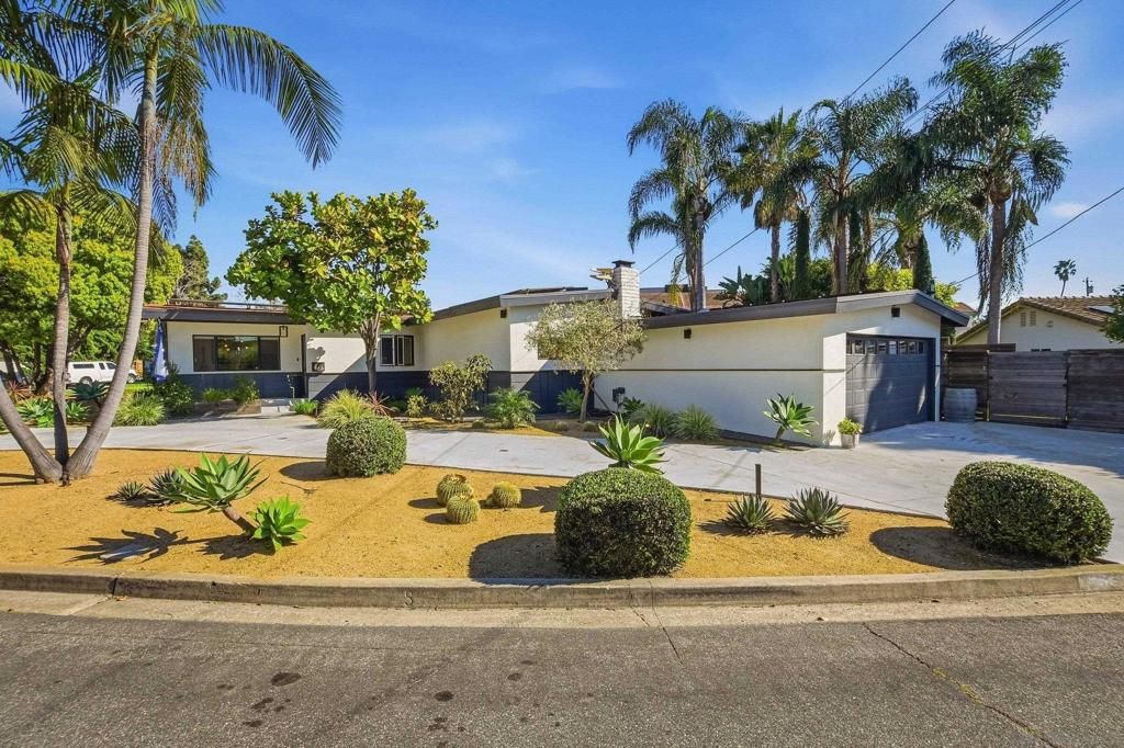 Image 4 of property listing at 965 Home Ave, Carlsbad, CA 92008