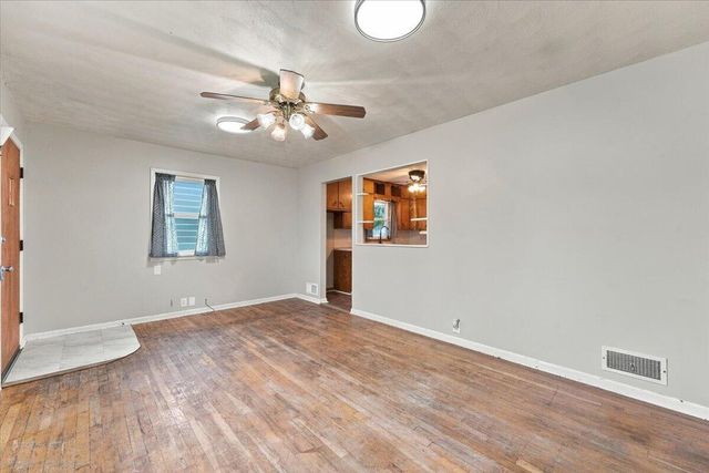 925 SPRUCE Street, Council Bluffs, IA 51501